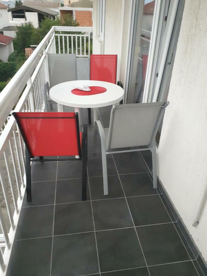 Apartman Teklic Kaštela Habitación foto