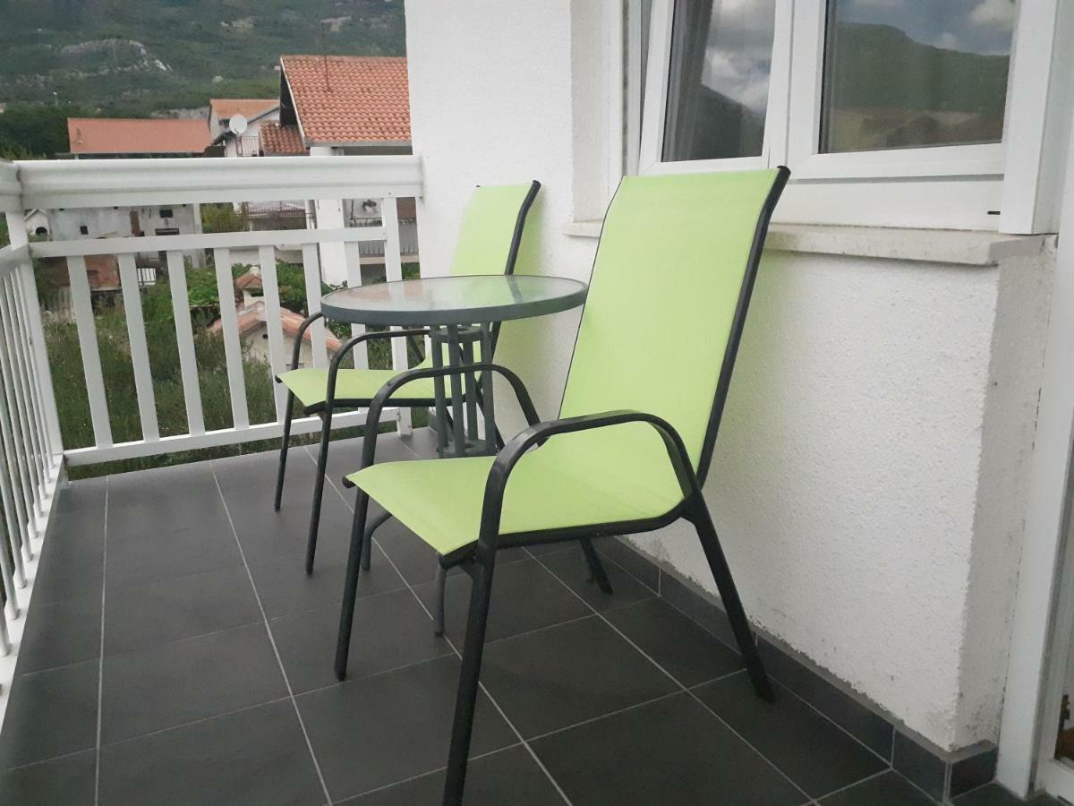 Apartman Teklic Kaštela Habitación foto