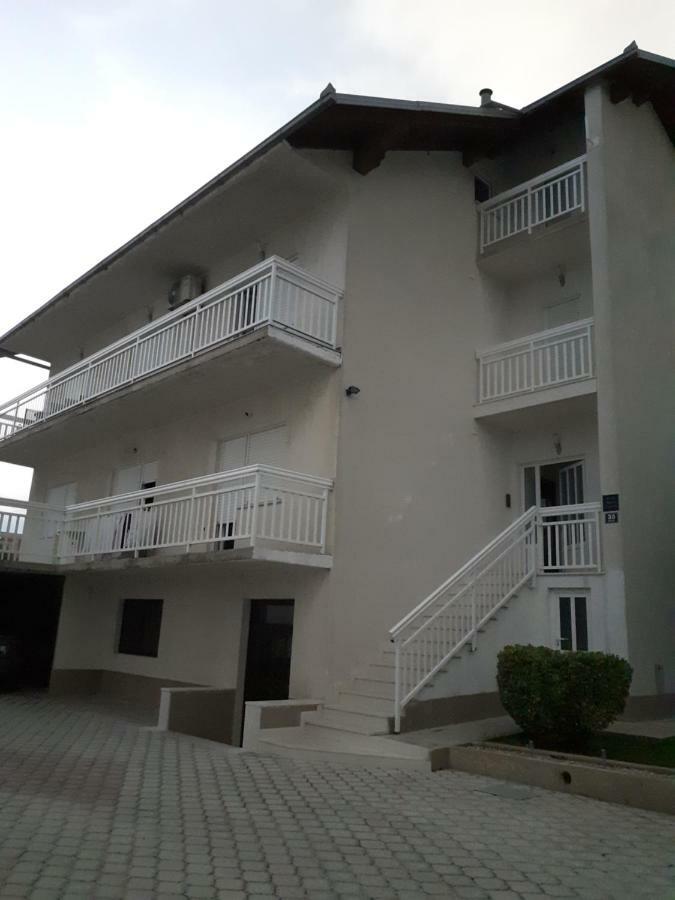 Apartamento Apartman Teklic Kaštela Exterior foto